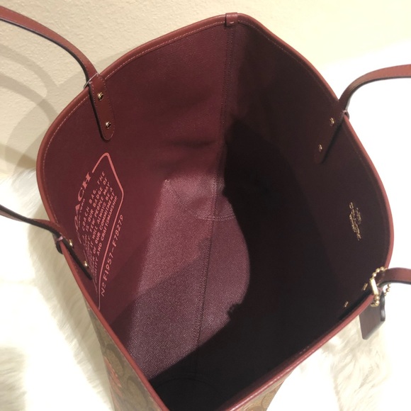 Coach - Picture 2 of 8